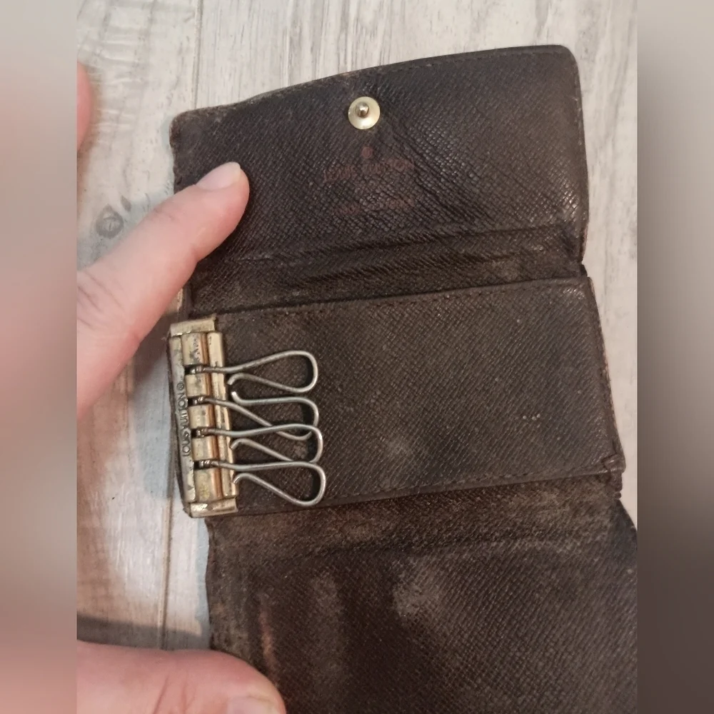 louis vuitton damier eben key card holder